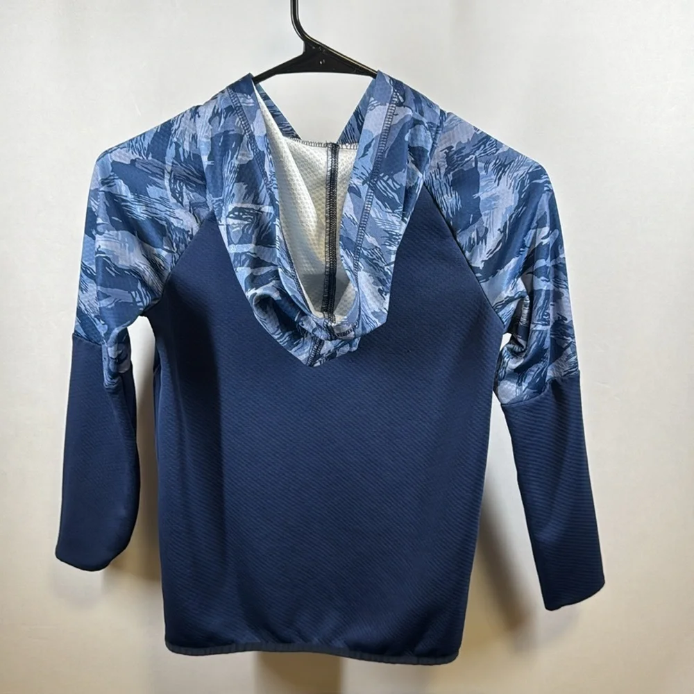 Oshkosh Boys Blue Hoodie. Size 10.